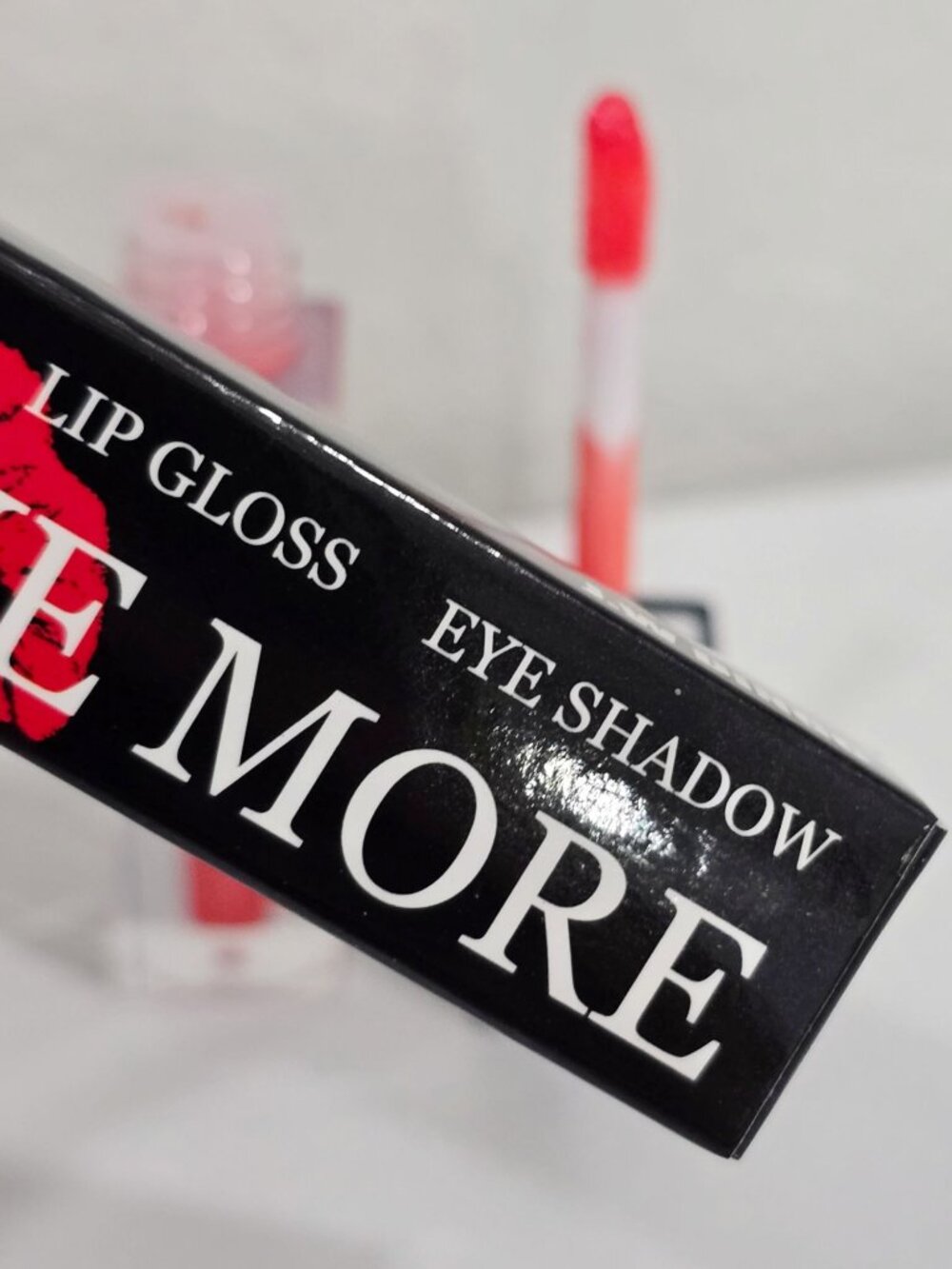 Sue More Lip Gloss & Eye Shadow Shimmering Red Dual‑Use Long‑Wear Formula NWT - Picture 3 of 6